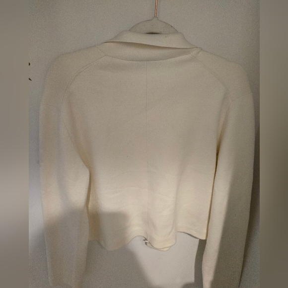 Babaton Aritzia Women's Cream Cropped Sweater Blazer - Picture 3 of 3